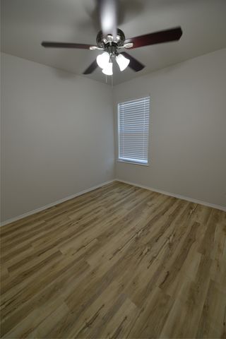 2385 Murphy Court, Red Oak, TX 75154