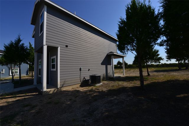 2385 Murphy Court, Red Oak, TX 75154