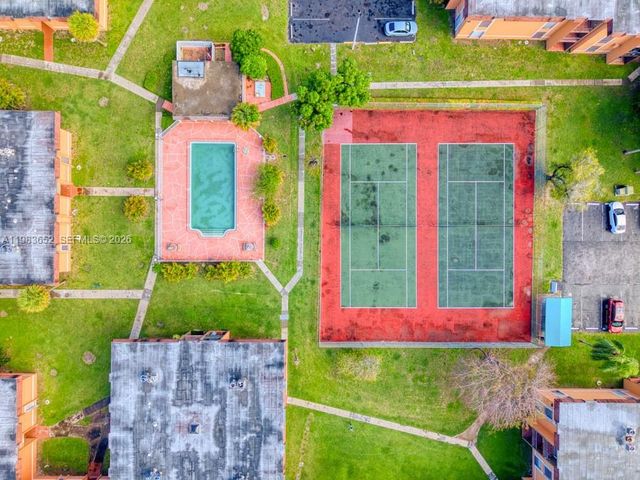 9459 SW 76th St R5, Miami, FL 33173