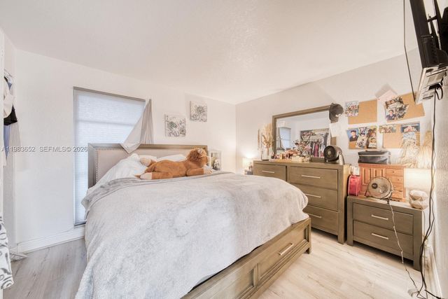 9459 SW 76th St R5, Miami, FL 33173