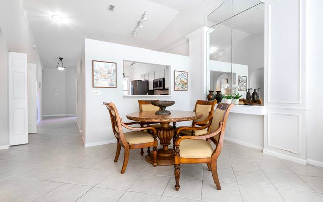 331 NW Broken Oak Trail, Jensen Beach, FL 34957