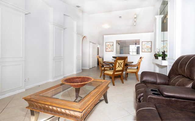 331 NW Broken Oak Trail, Jensen Beach, FL 34957