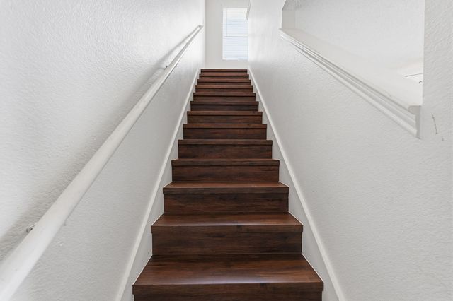 205 Phlox Lane, Burleson, TX 76028