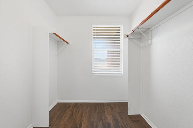 205 Phlox Lane, Burleson, TX 76028