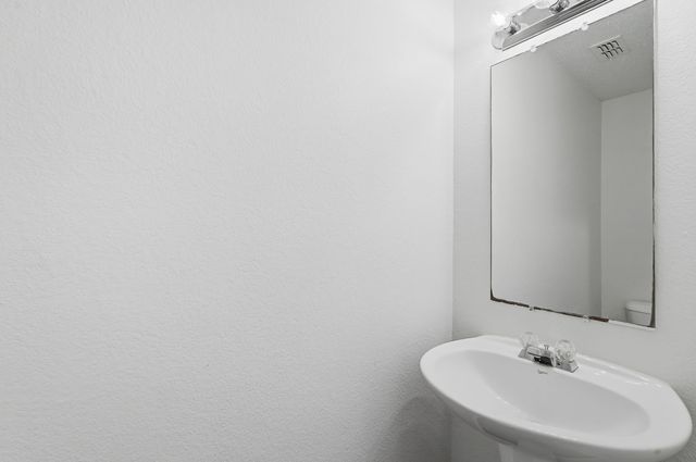 205 Phlox Lane, Burleson, TX 76028