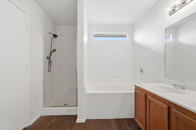 205 Phlox Lane, Burleson, TX 76028