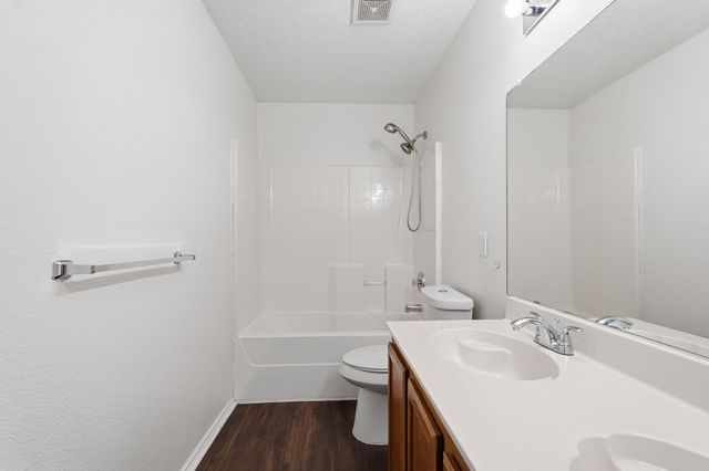 205 Phlox Lane, Burleson, TX 76028