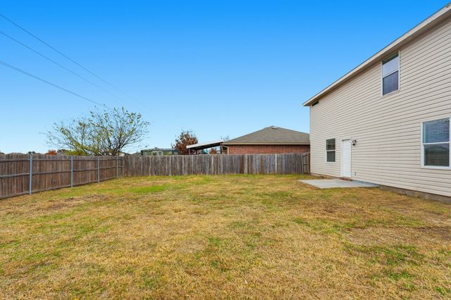 205 Phlox Lane, Burleson, TX 76028