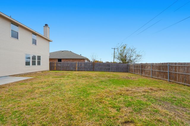 205 Phlox Lane, Burleson, TX 76028