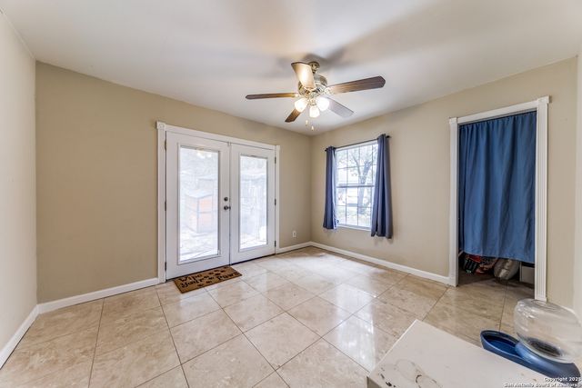 9106 Saddle Trl, San Antonio, TX 78255