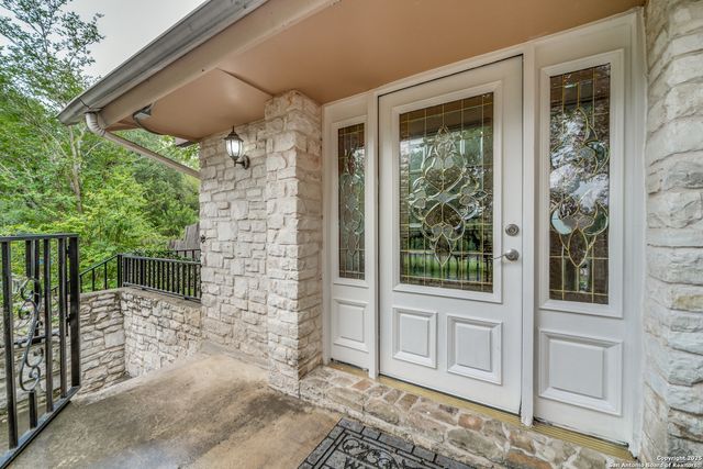 9106 Saddle Trl, San Antonio, TX 78255