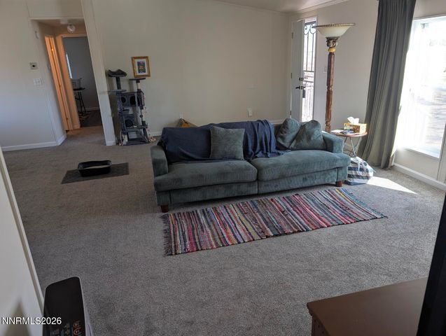 1500 W Spruce Avenue 1500, Silver Springs, NV 89429