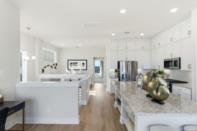 6464 Babcock Rd Unit 711, San Antonio, TX 78249