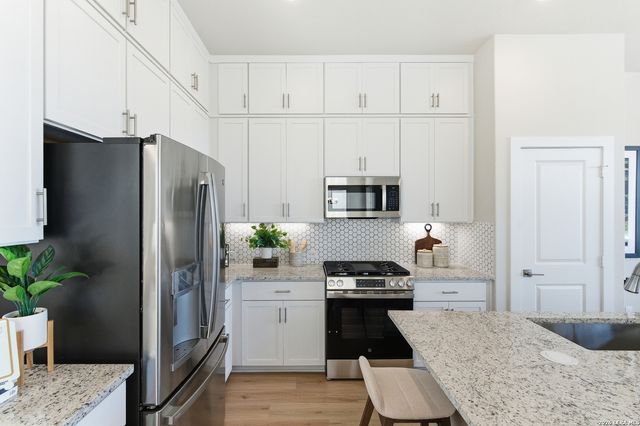 6464 Babcock Rd Unit 711, San Antonio, TX 78249