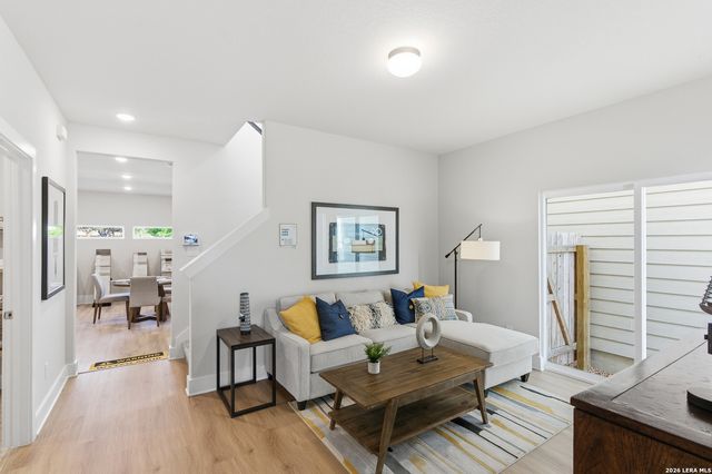 6464 Babcock Rd Unit 711, San Antonio, TX 78249