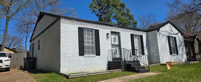 6090 SELKIRK DR, Memphis, TN 38115