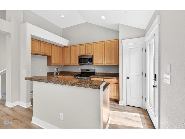 574 Indian Peaks Trl W, Lafayette, CO 80026