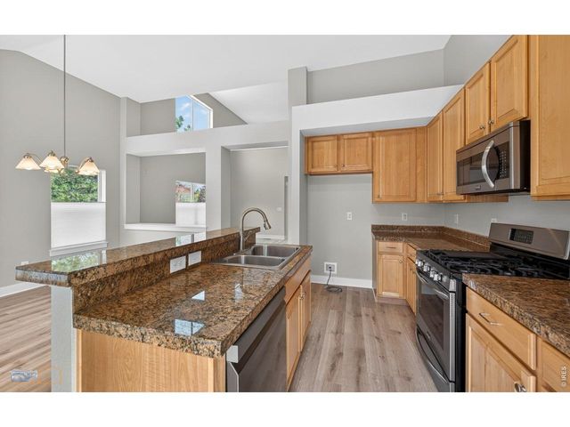 574 Indian Peaks Trl W, Lafayette, CO 80026