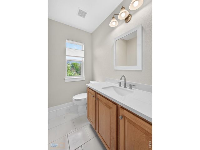 574 Indian Peaks Trl W, Lafayette, CO 80026