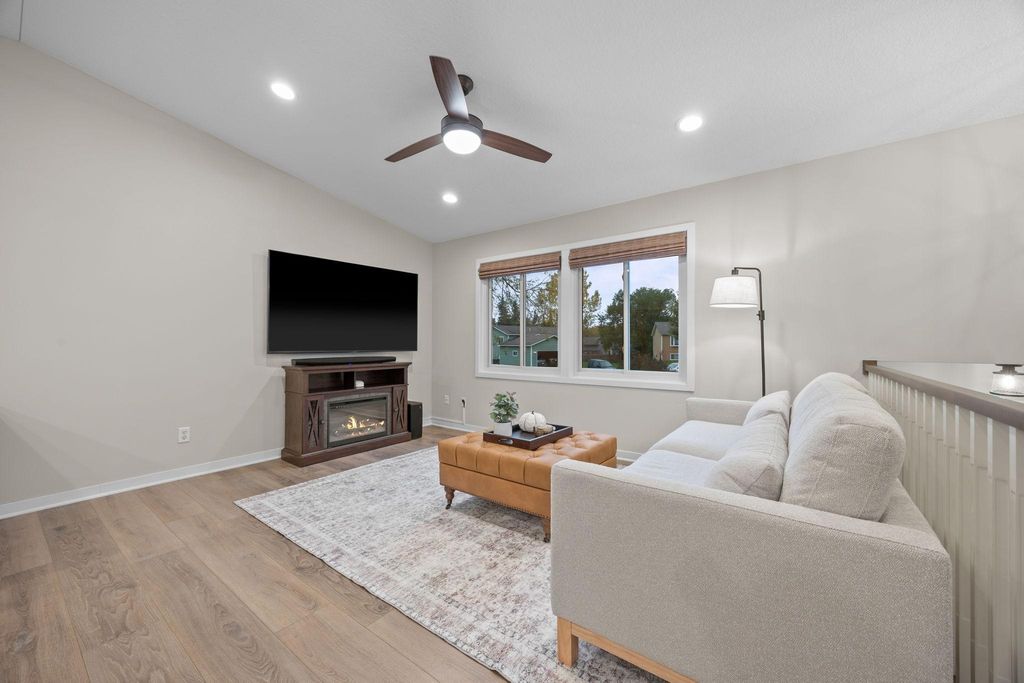 1425 Meadow Court, Chaska, MN 55318 — photo 4