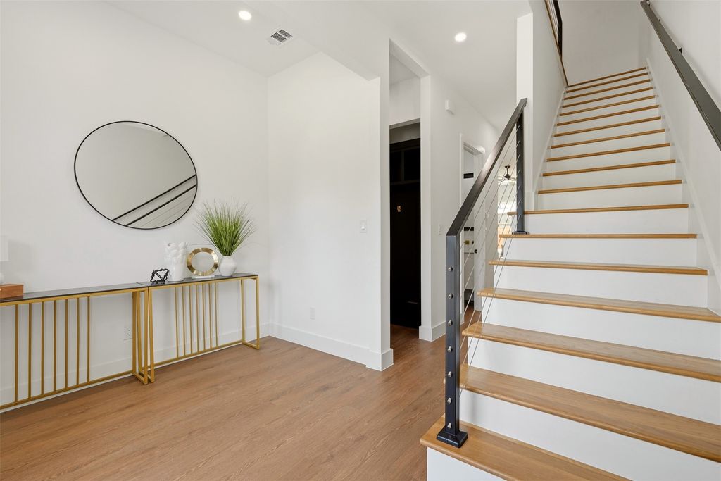 6911 Mohawk, Dallas, TX 75235 — photo 3