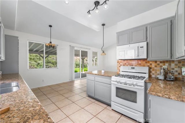 42158 Valley Vista Drive, Lancaster, CA 93536