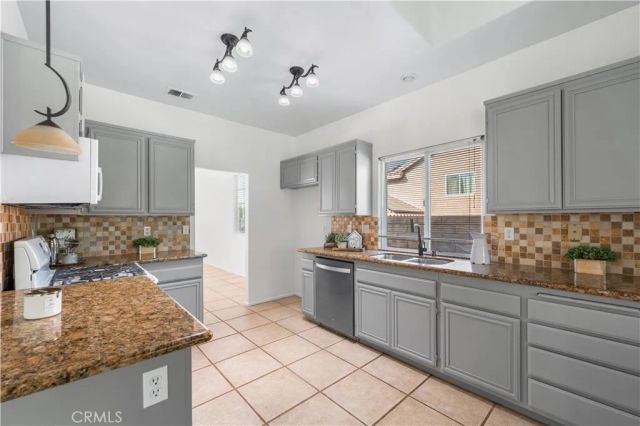 42158 Valley Vista Drive, Lancaster, CA 93536