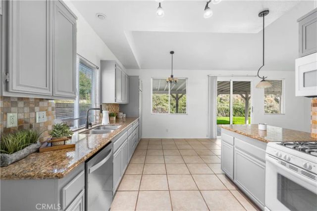 42158 Valley Vista Drive, Lancaster, CA 93536