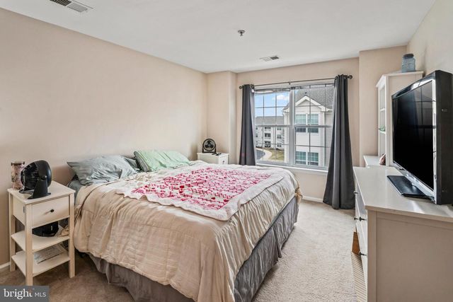 115 LIONHEART LN, West Deptford, NJ 08086