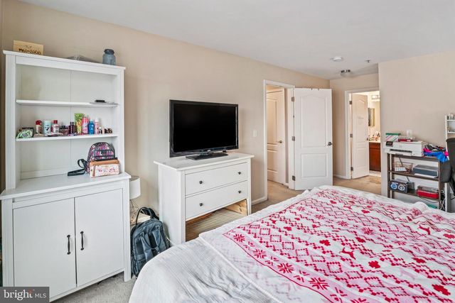 115 LIONHEART LN, West Deptford, NJ 08086