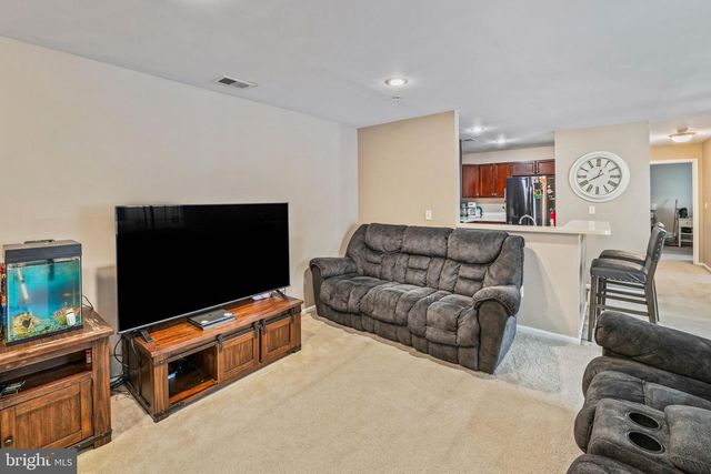 115 LIONHEART LN, West Deptford, NJ 08086