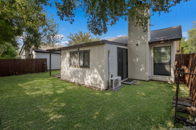 7260 Hardesty, San Antonio, TX 78250