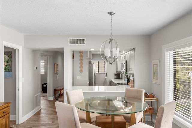 817 BAHIA DEL SOL DRIVE 40, Ruskin, FL 33570