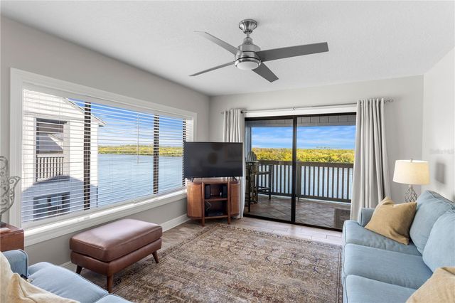 817 BAHIA DEL SOL DRIVE 40, Ruskin, FL 33570