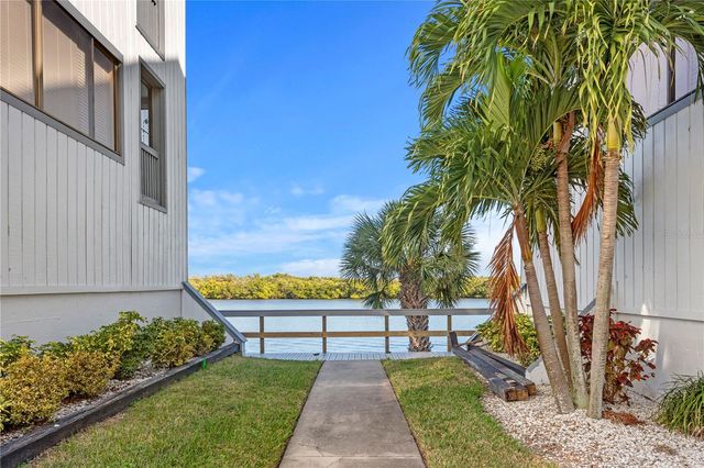 817 BAHIA DEL SOL DRIVE 40, Ruskin, FL 33570