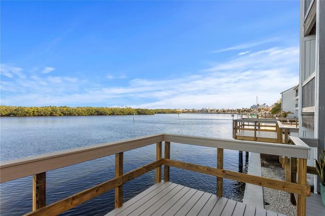 817 BAHIA DEL SOL DRIVE 40, Ruskin, FL 33570