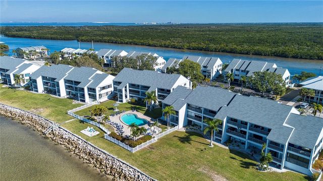 817 BAHIA DEL SOL DRIVE 40, Ruskin, FL 33570