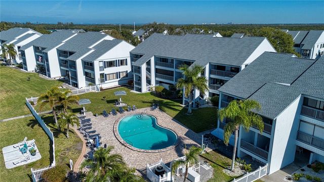 817 BAHIA DEL SOL DRIVE 40, Ruskin, FL 33570