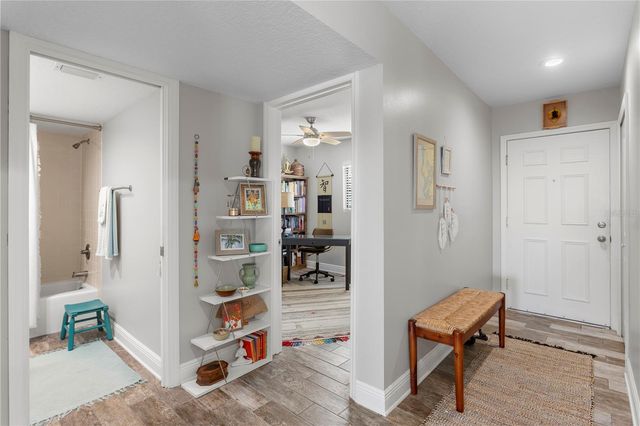 817 BAHIA DEL SOL DRIVE 40, Ruskin, FL 33570