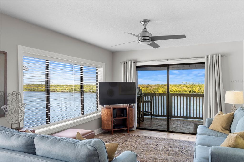 817 BAHIA DEL SOL DRIVE 40, Ruskin, FL 33570