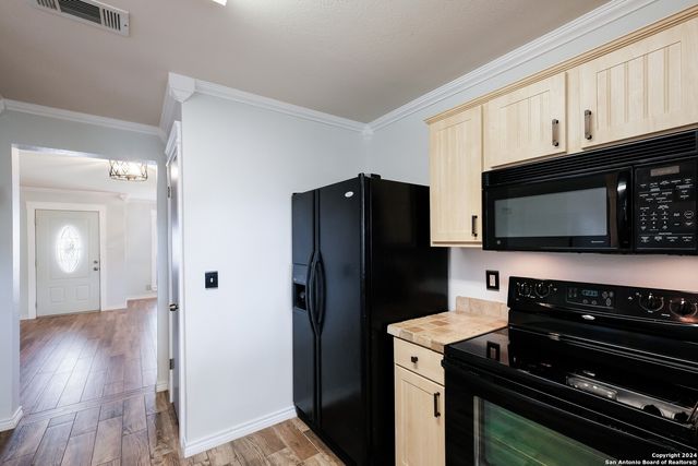 8010 SANTA CATALINA, San Antonio, TX 78250