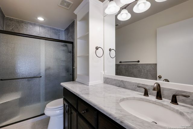 8010 SANTA CATALINA, San Antonio, TX 78250