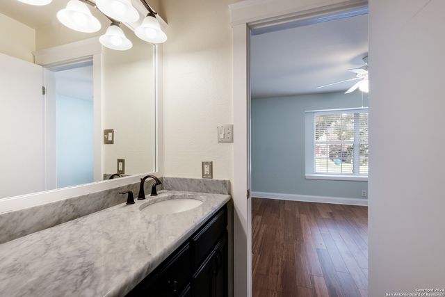 8010 SANTA CATALINA, San Antonio, TX 78250