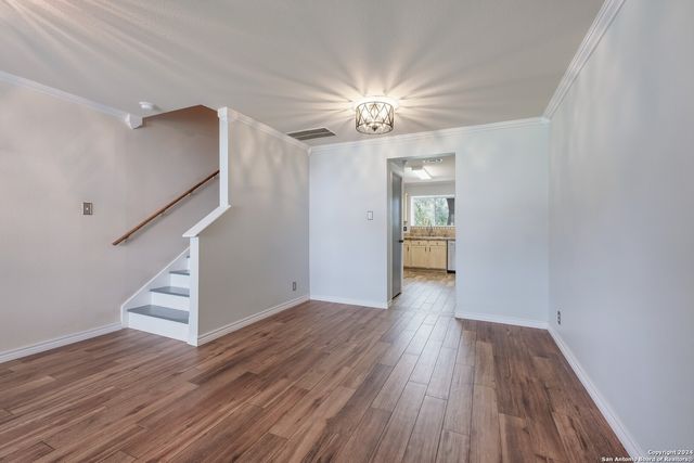 8010 SANTA CATALINA, San Antonio, TX 78250