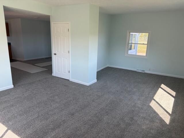 7785 Saddlebag Lake Road, Lake Odessa, MI 48849