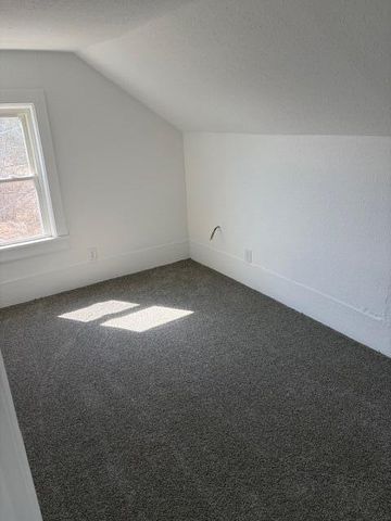 7785 Saddlebag Lake Road, Lake Odessa, MI 48849