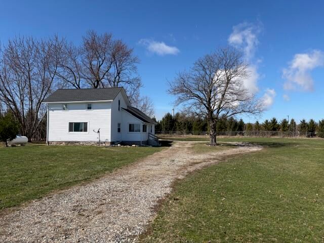 7785 Saddlebag Lake Road, Lake Odessa, MI 48849