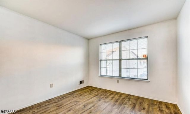 115 Salem Rd, North Brunswick Twp., NJ 08902