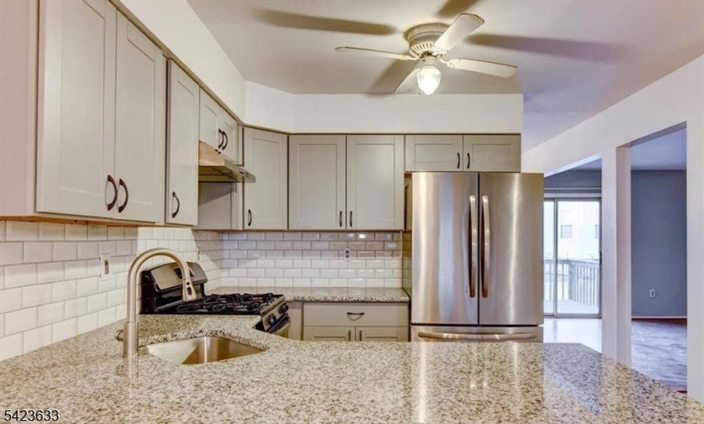 115 Salem Rd, North Brunswick Twp., NJ 08902
