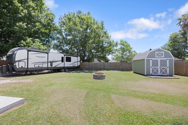 10288 Carter Hills Ave, Denham Springs, LA 70726